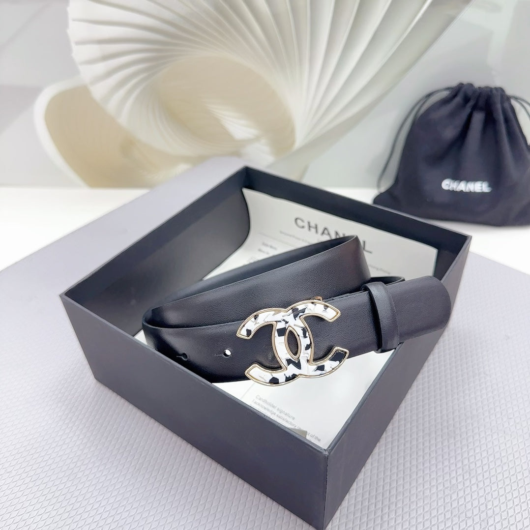 CC 30MM BELT IN BLACK SHINNY CALFSKIN WHITE LOGO - 30