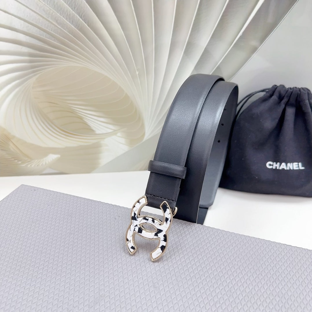 CC 30MM BELT IN BLACK SHINNY CALFSKIN WHITE LOGO - 30