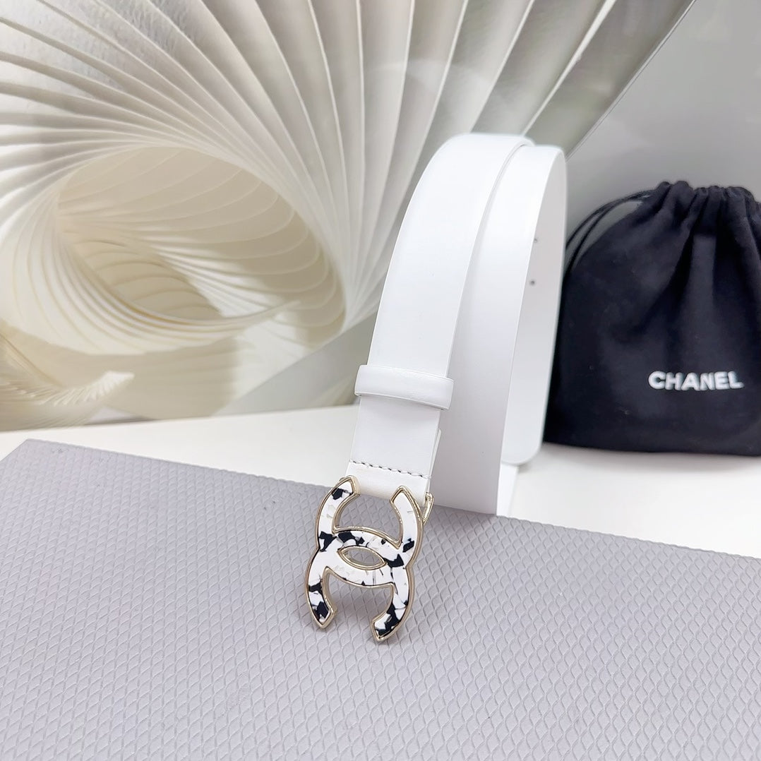 CC 30MM BELT IN WHITE SHINNY CALFSKIN WHITE LOGO - 30