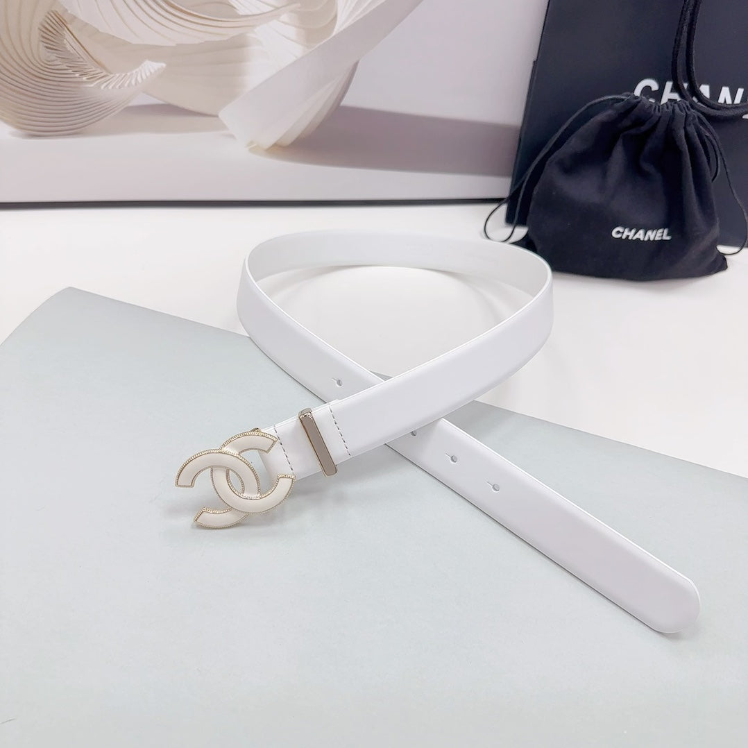 CC 30MM BELT IN WHITE SMOOTH CALFSKIN METAL HARDWARE - 30