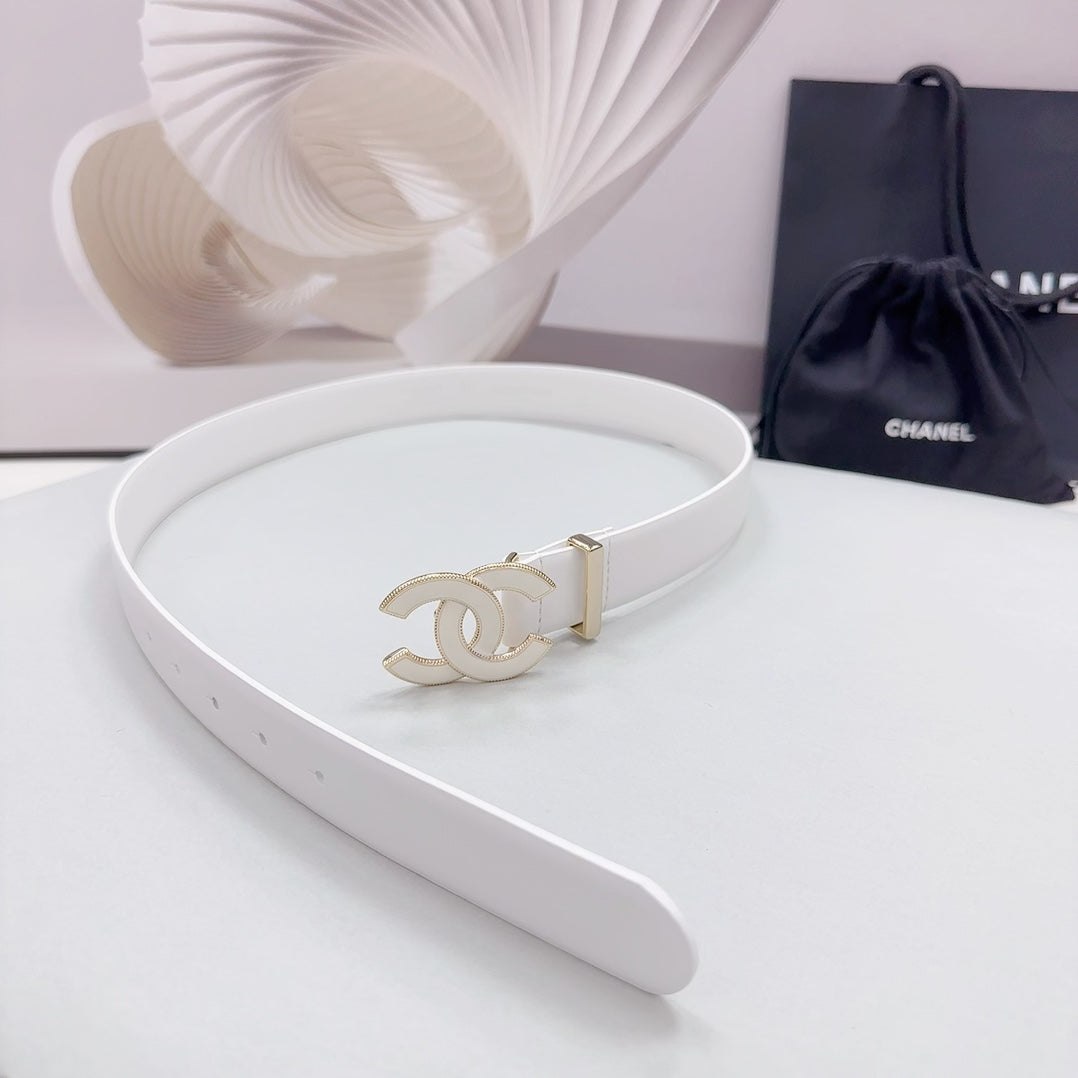 CC 30MM BELT IN WHITE SMOOTH CALFSKIN METAL HARDWARE - 30
