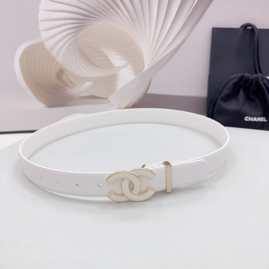CC 30MM BELT IN WHITE SMOOTH CALFSKIN METAL HARDWARE - 30