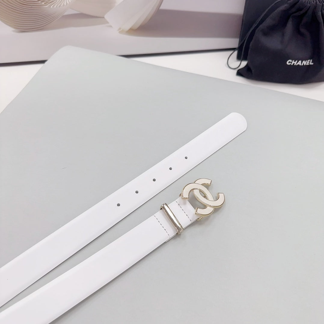 CC 30MM BELT IN WHITE SMOOTH CALFSKIN METAL HARDWARE - 30