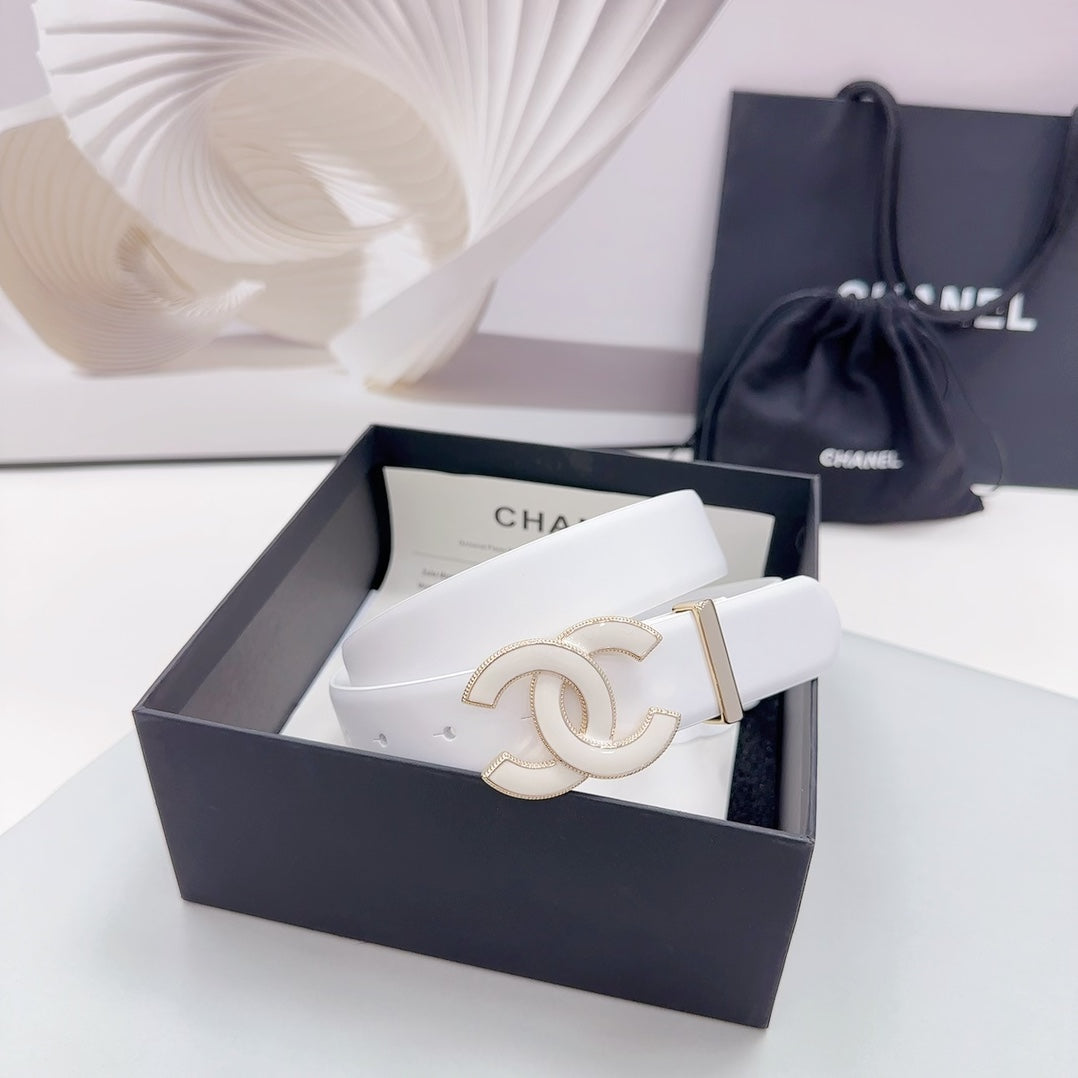 CC 30MM BELT IN WHITE SMOOTH CALFSKIN METAL HARDWARE - 30