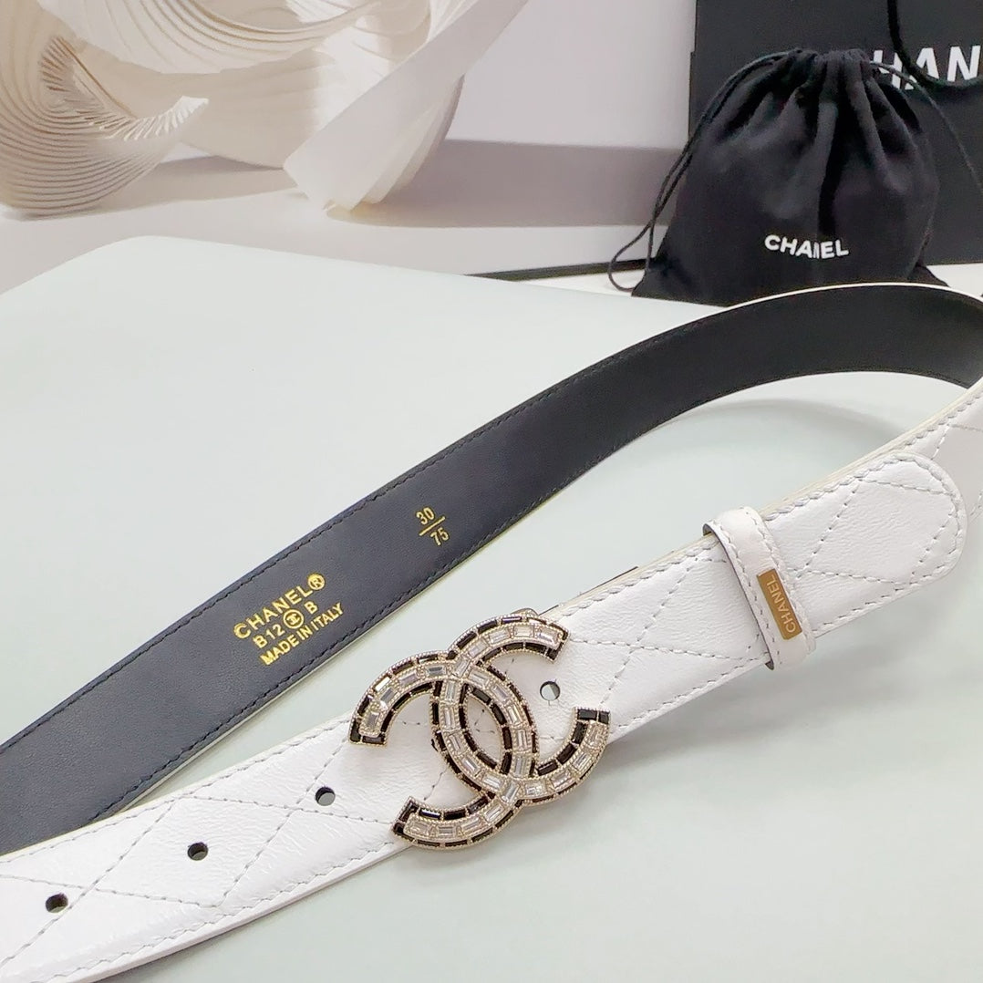 CC 30MM BELT IN WHITE EMBROIDERED CALFSKIN METAL HARDWARE - 30