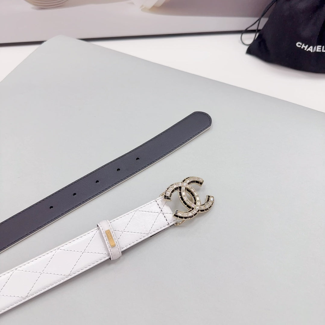 CC 30MM BELT IN WHITE EMBROIDERED CALFSKIN METAL HARDWARE - 30