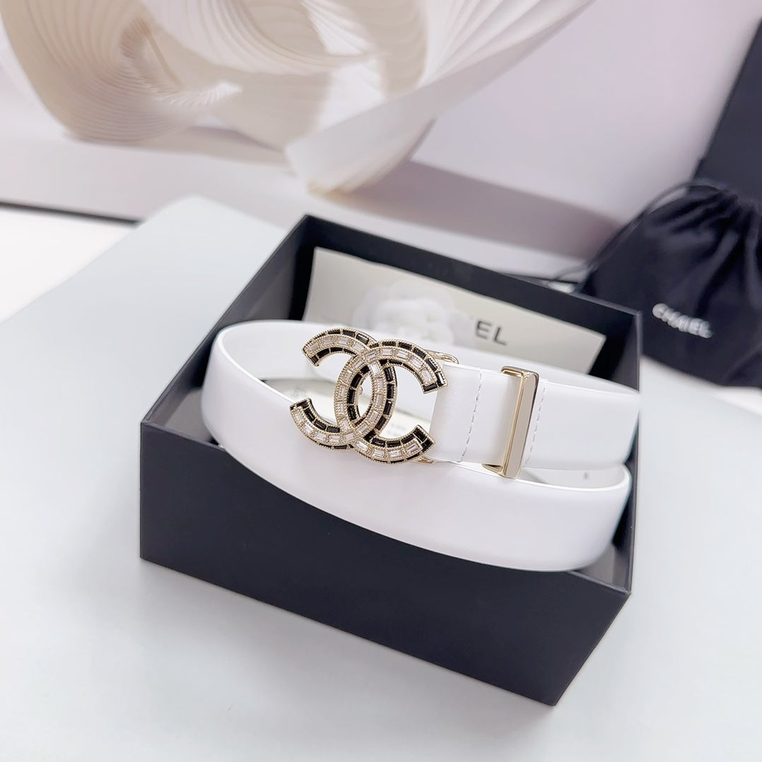 CC 30MM BELT IN WHITE SMOOTH CALFSKIN METAL LOGO - 30