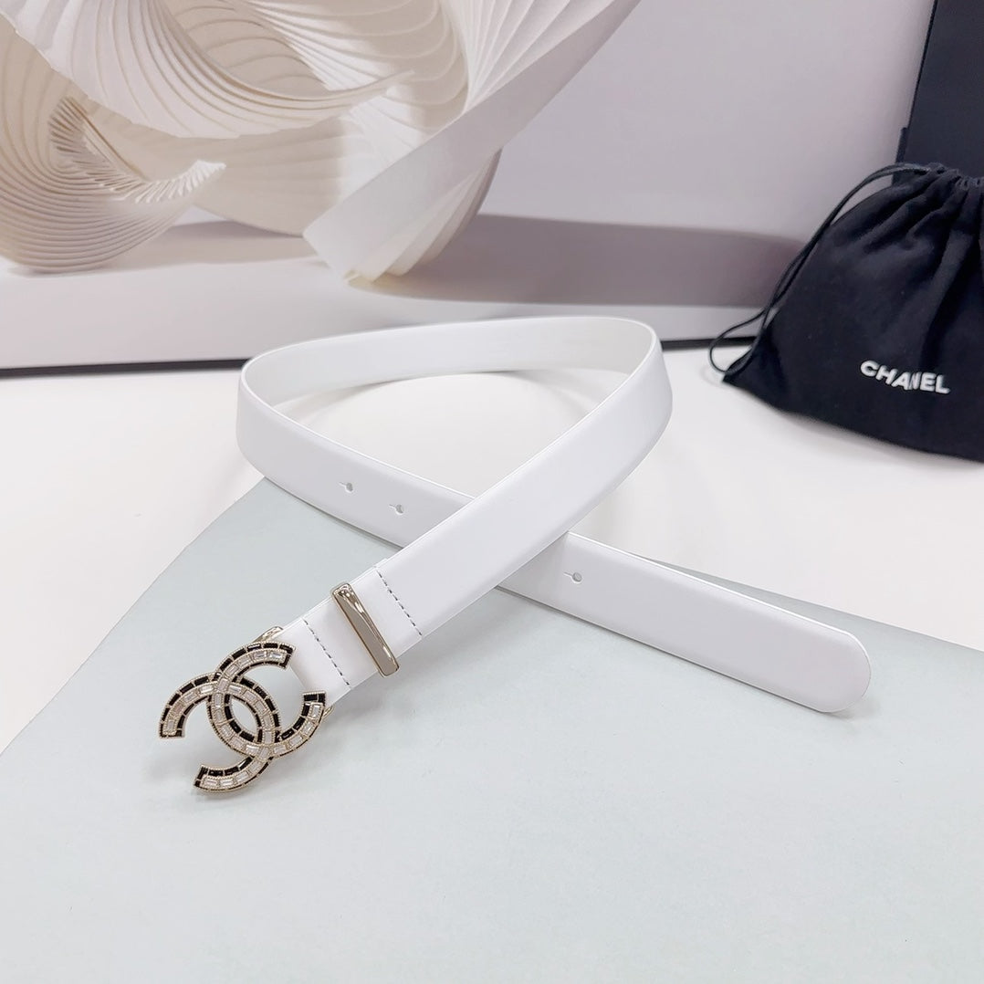 CC 30MM BELT IN WHITE SMOOTH CALFSKIN METAL LOGO - 30