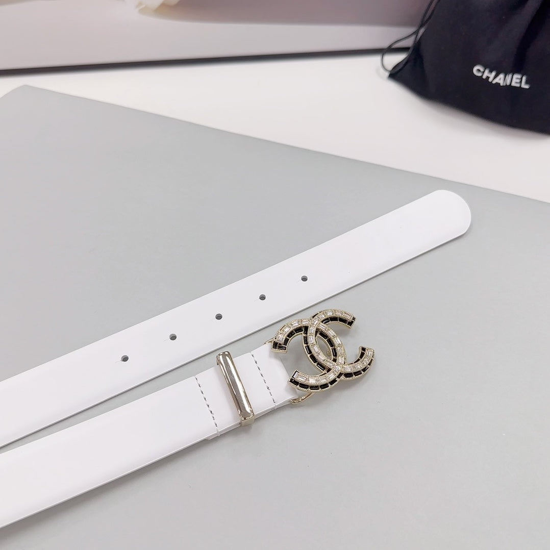 CC 30MM BELT IN WHITE SMOOTH CALFSKIN METAL LOGO - 30