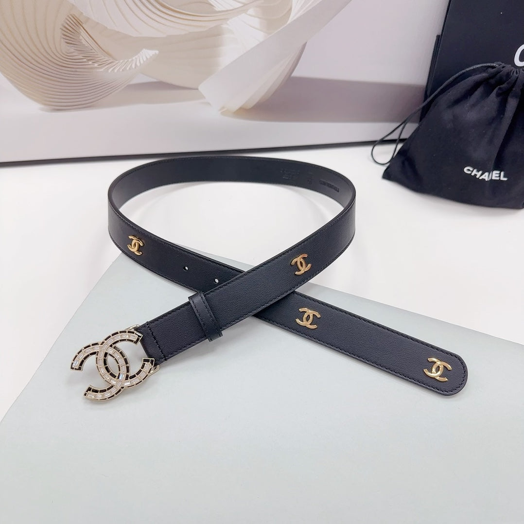 CC 30MM BELT IN BLACK SMOOTH CALFSKIN METAL LOGO GOLD HARDWARE - 30