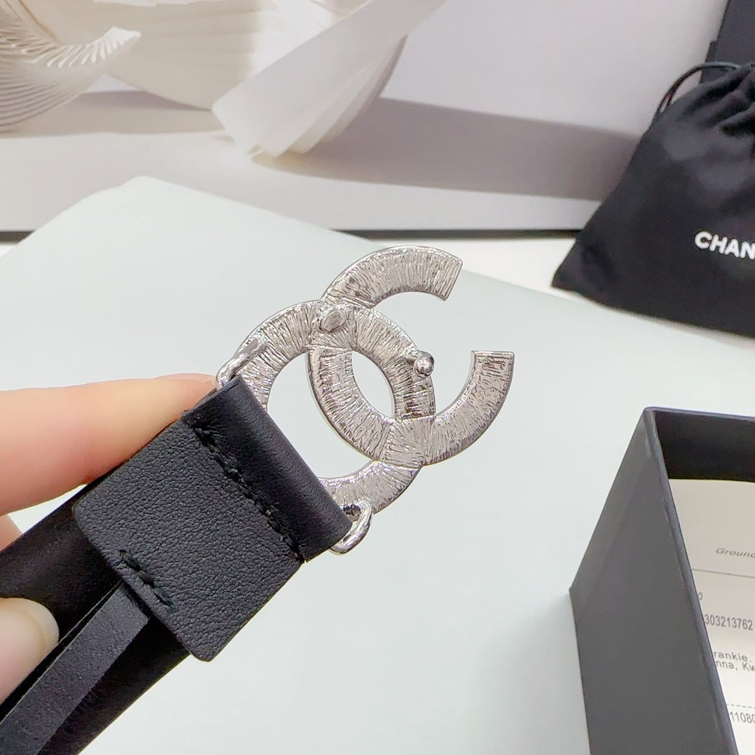 CC 30MM BELT IN BLACK CALFSKIN METAL HARDWARE - 30