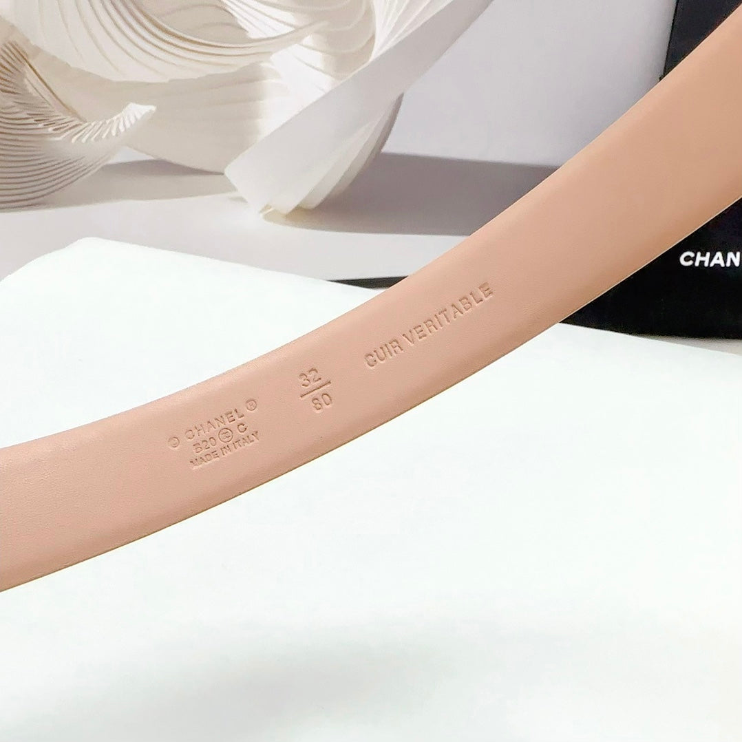 CC 30MM BELT IN DESERT SAND CALFSKIN METAL HARDWARE - 30
