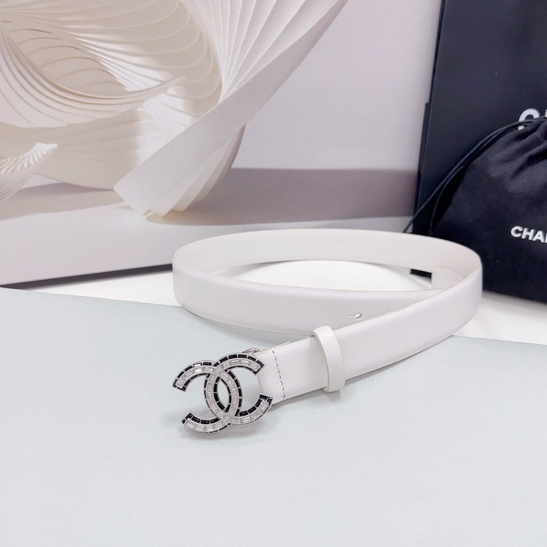 CC 30MM BELT IN WHITE CALFSKIN METAL HARDWARE - 30