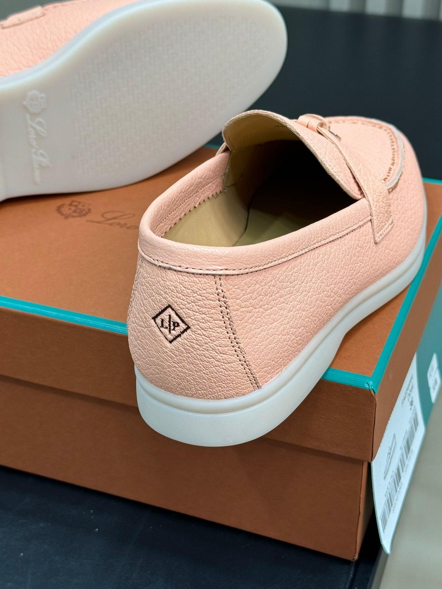 LP SUMMER CHARMS WALK LOAFERS CANTANLOUPE LAMBSKIN - 35