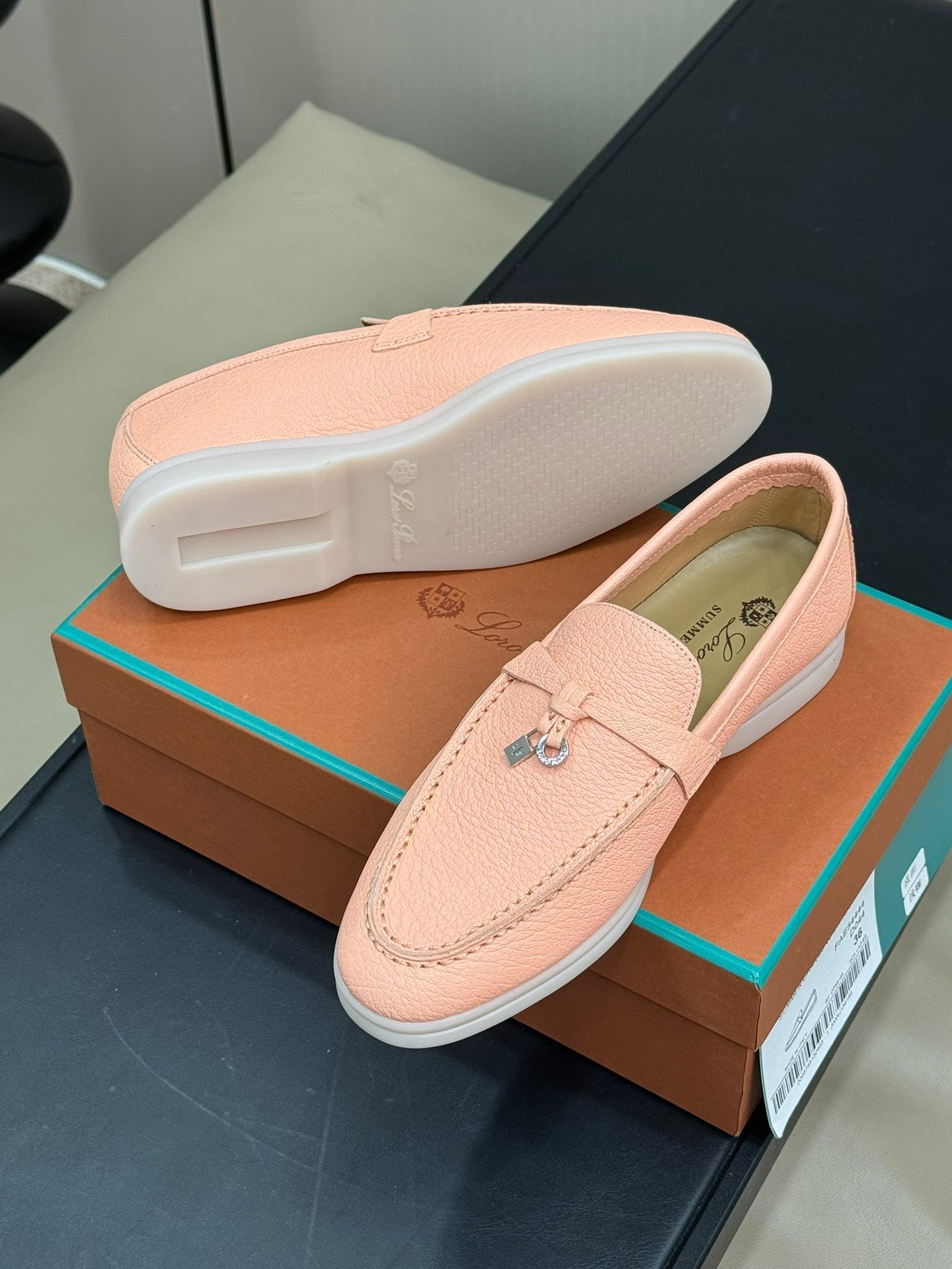 LP SUMMER CHARMS WALK LOAFERS CANTANLOUPE LAMBSKIN - 35