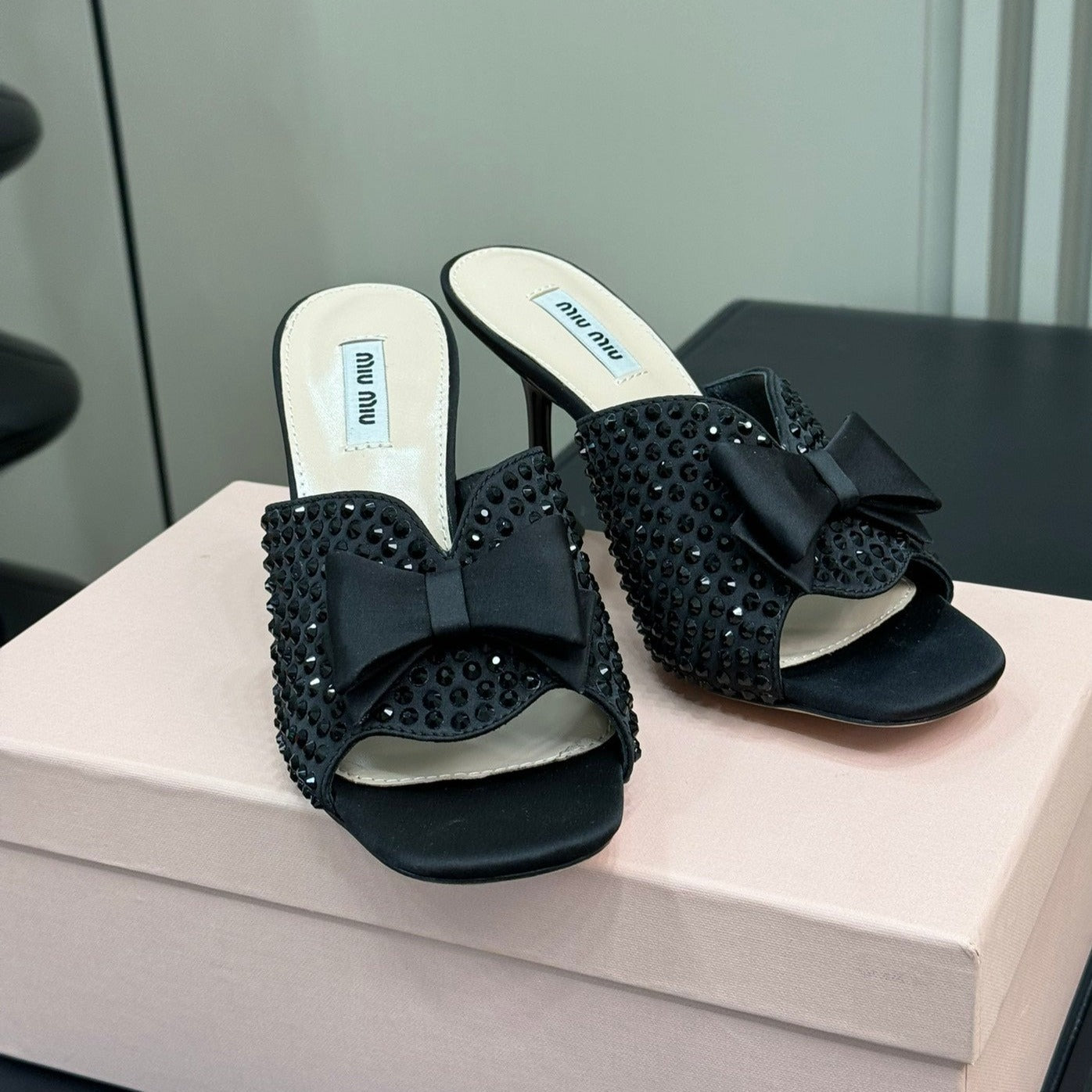 BLACK HIGH-HEELS COWHIDE WITH CRYSTALS-BLACK - 35