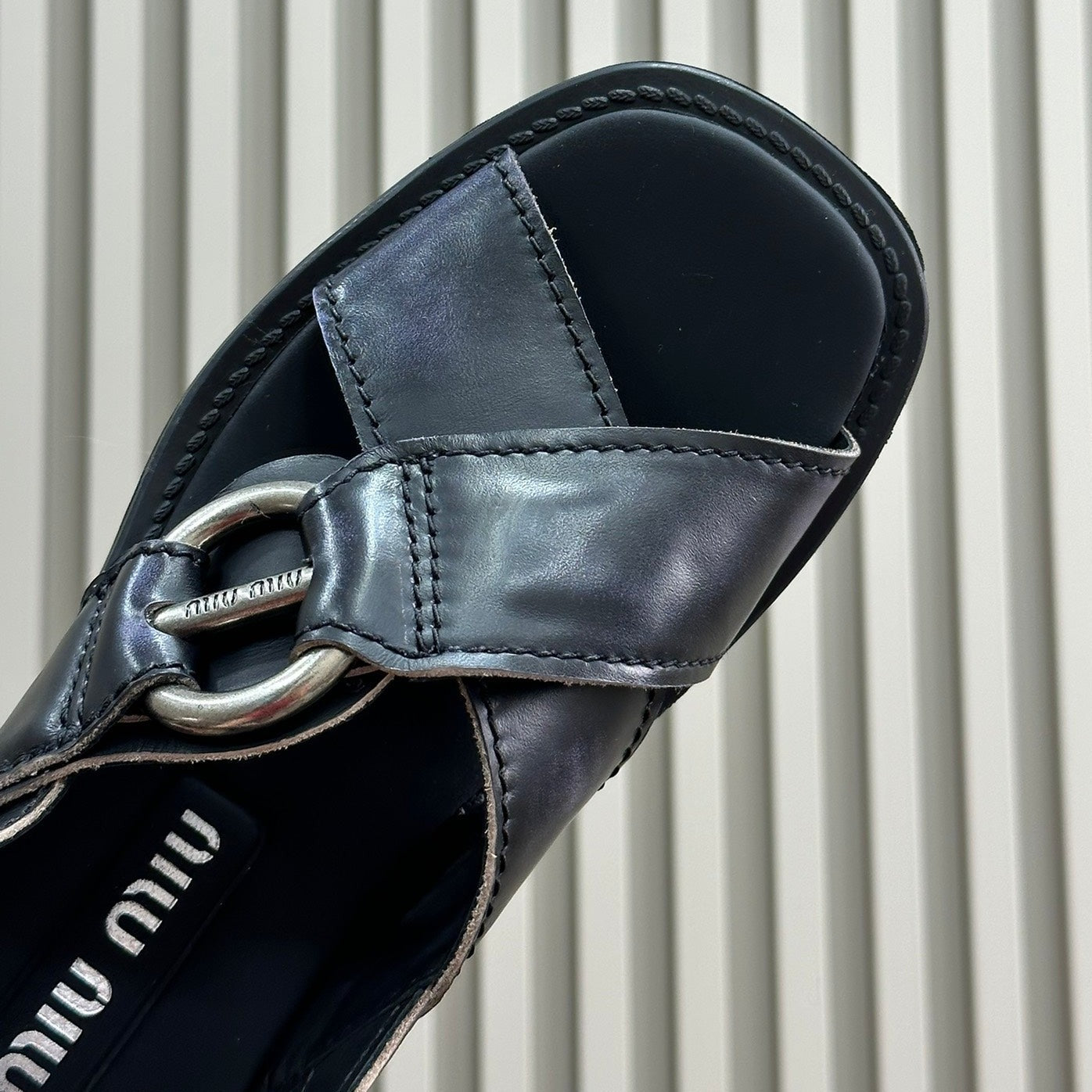 Sandals Black Retro Sheepskin With Cross - Straps - 35