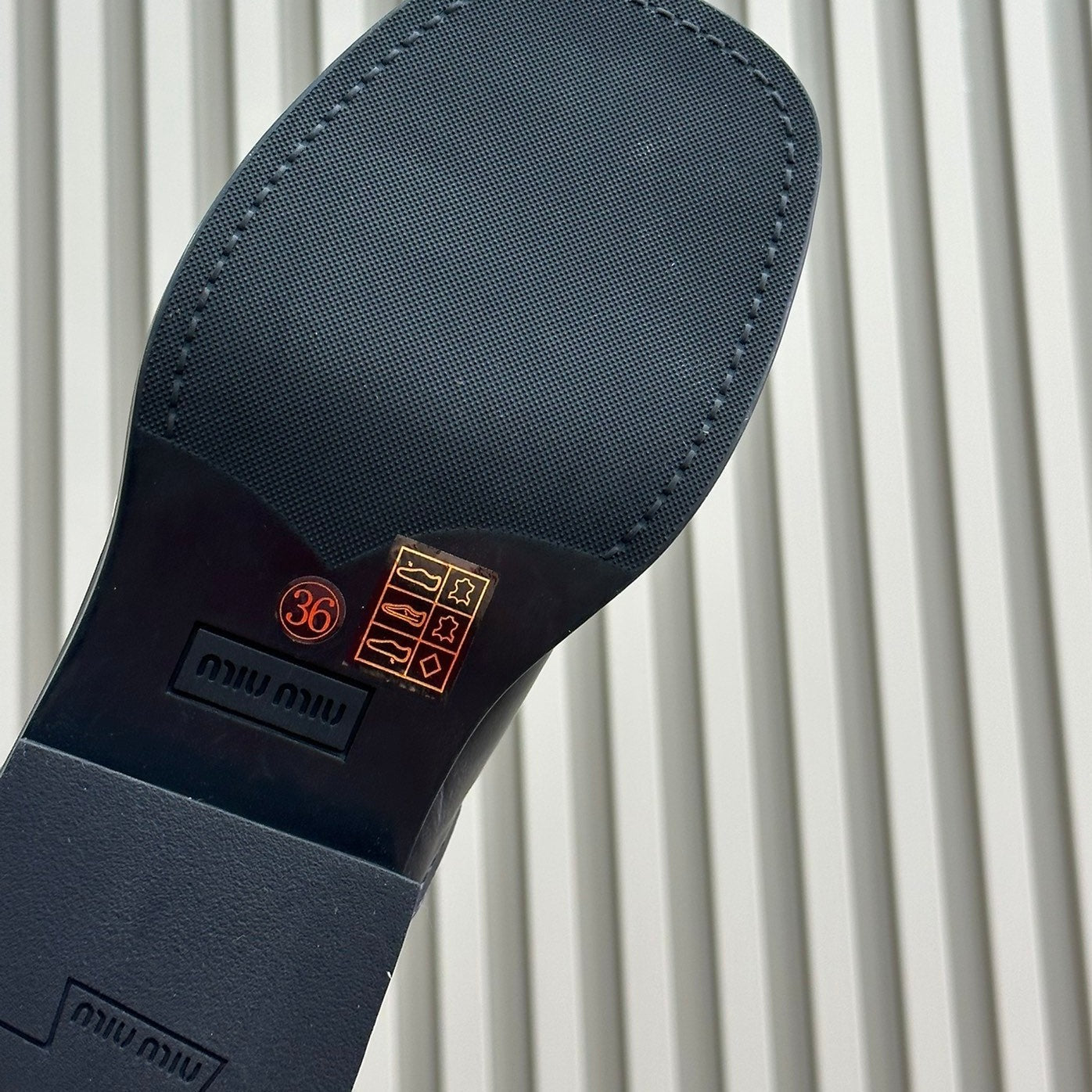 Sandals Black Retro Sheepskin With Cross - Straps - 35