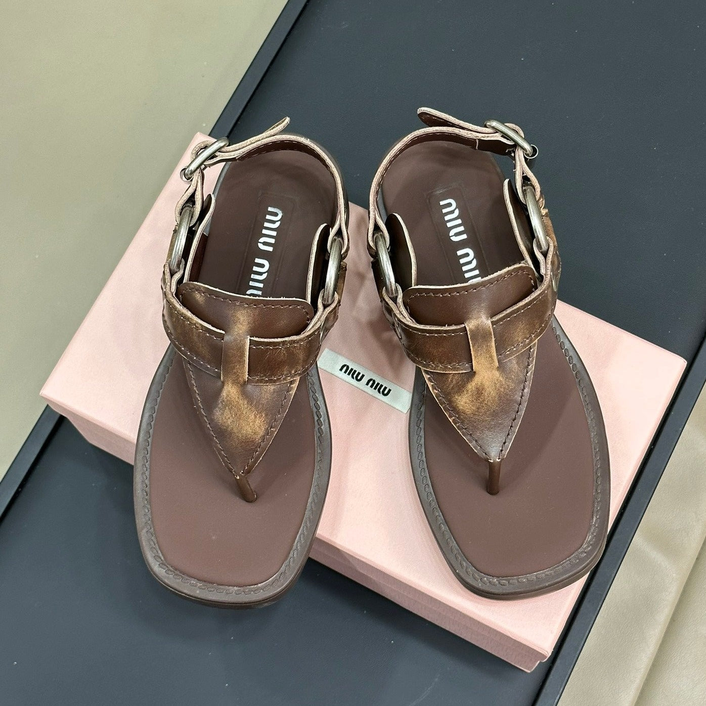 Sandals Chocolate Color Retro Sheepskin - 35
