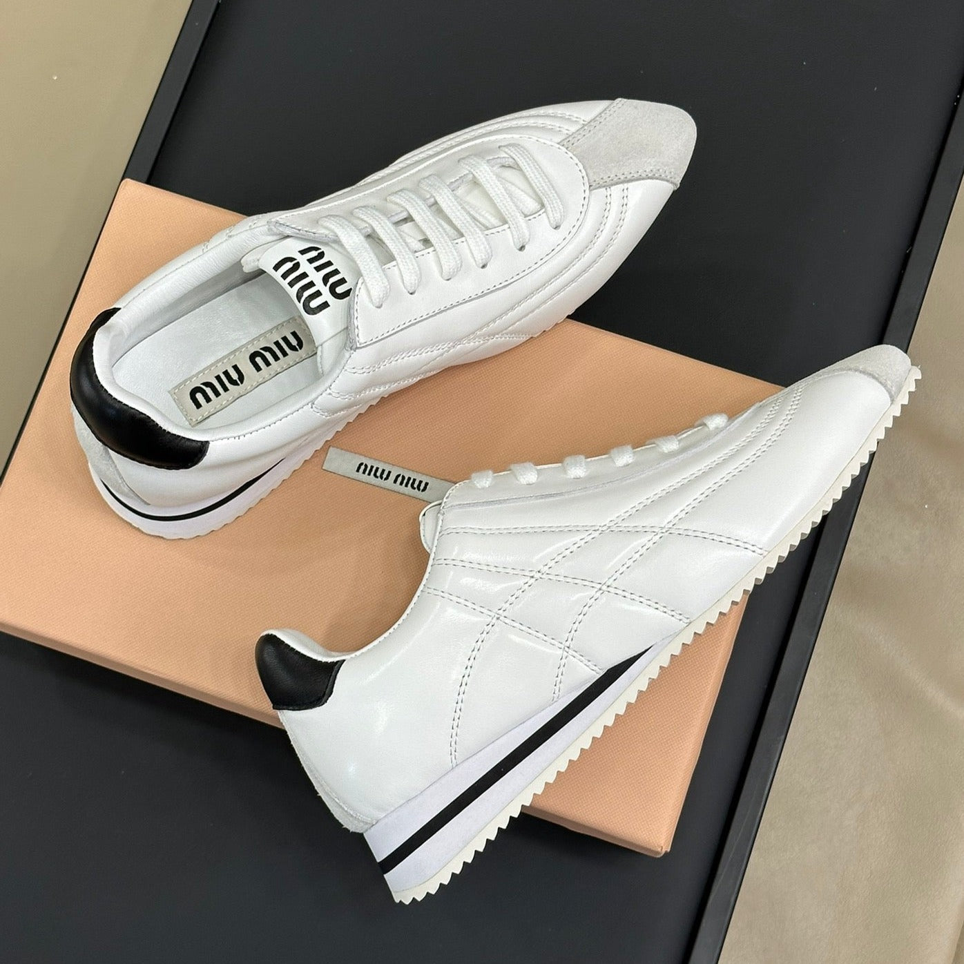 POINTED SPORTS SHOES WHITE LAMBSKIN - 35