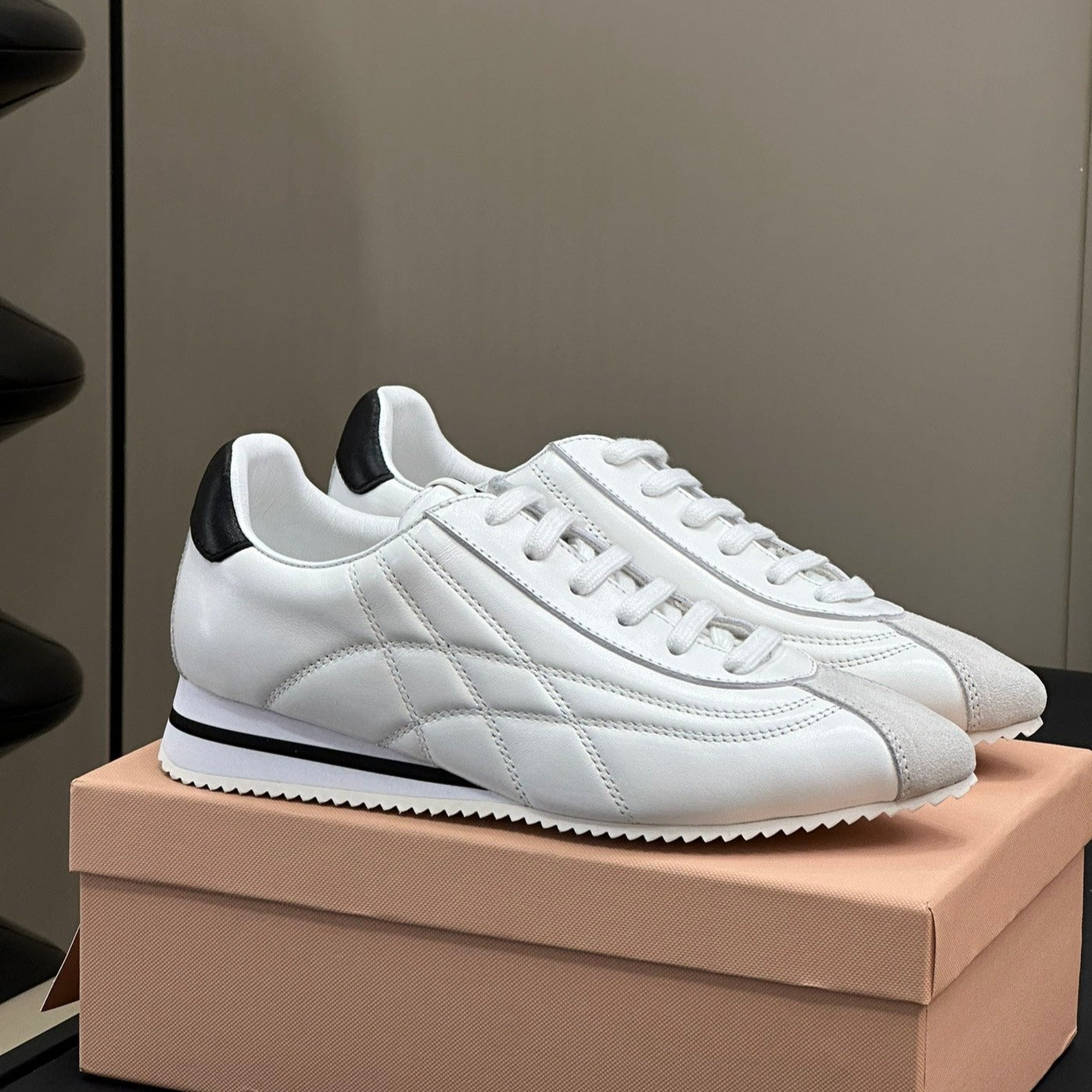 POINTED SPORTS SHOES WHITE LAMBSKIN - 35