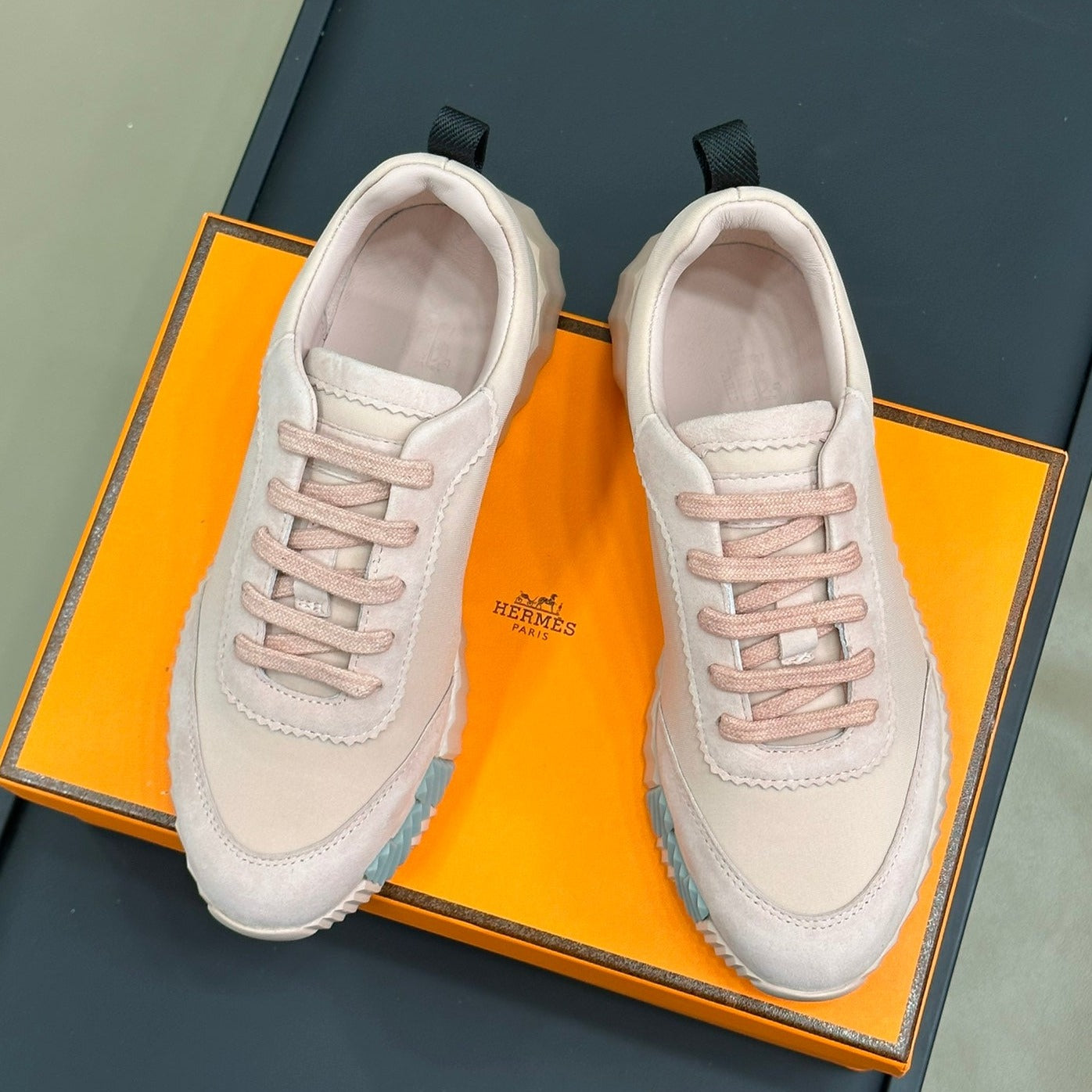 BOUNCING SNEAKERS LIGHT PINK CALFSKIN - 35