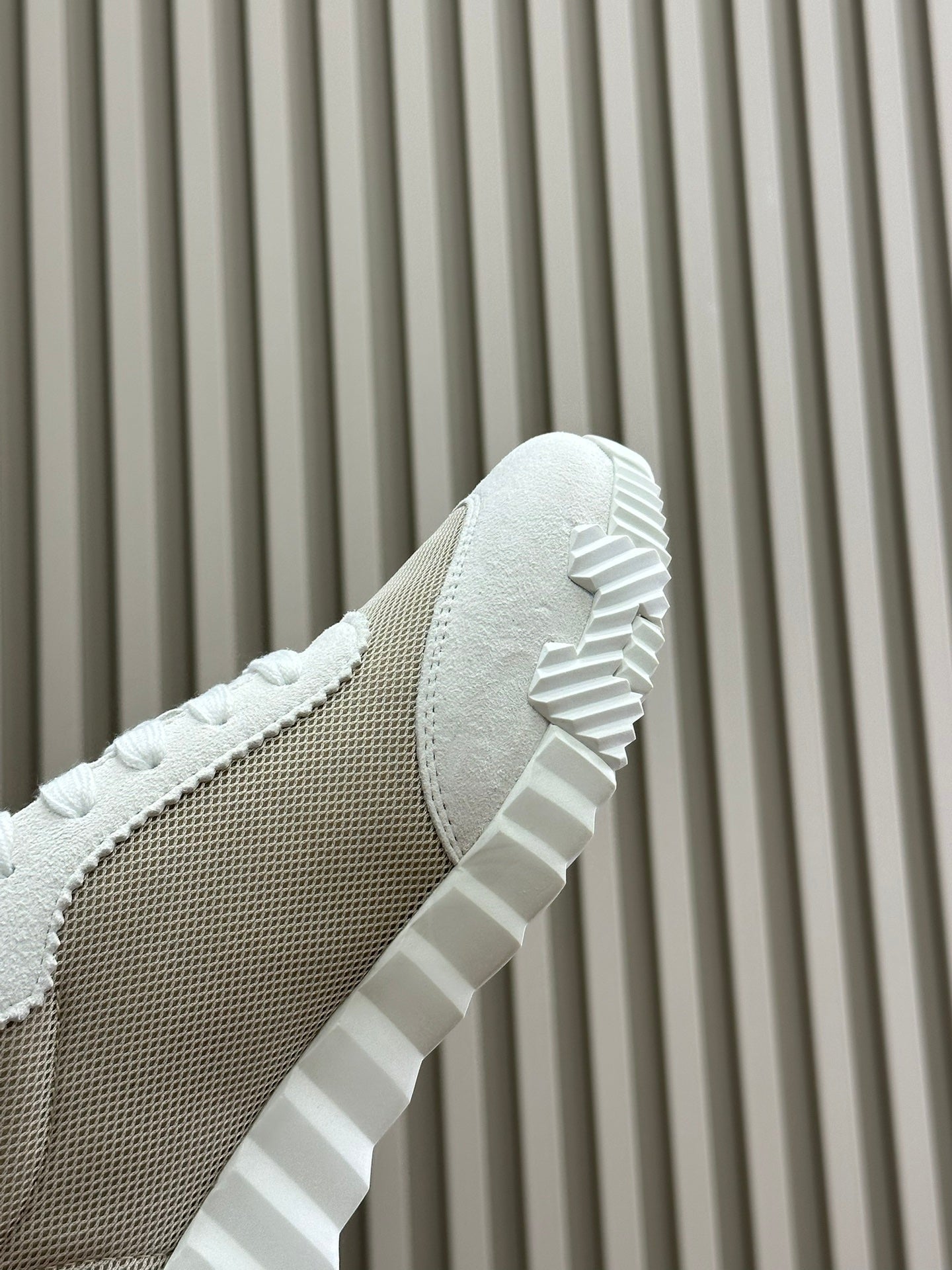 BOUNCING SNEAKERS BRIGHT GRAY CALFSKIN - 35