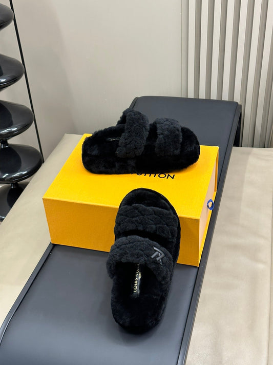 ЖІНОЧІ ШЛЬОПАНЦІ LV SUNSET PLATFORM COMFORT – 35