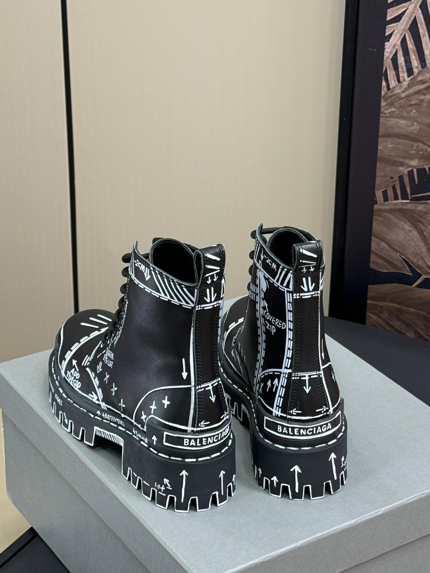 CHUNKY BOOTS IN BLACK SMOOTH CALFSKIN WHITE PRINT - 35