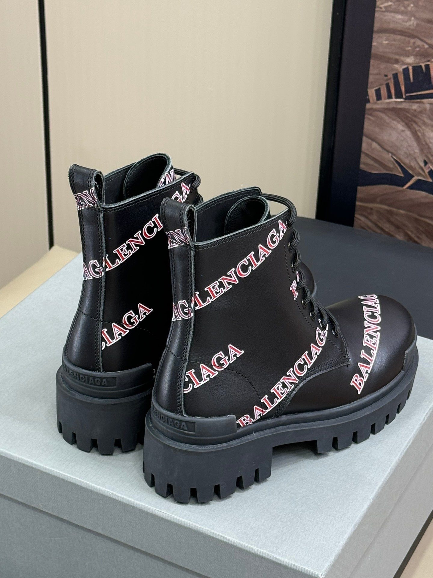 CHUNKY BOOTS IN BLACK SMOOTH CALFSKIN RED LOGO PRINT - 35