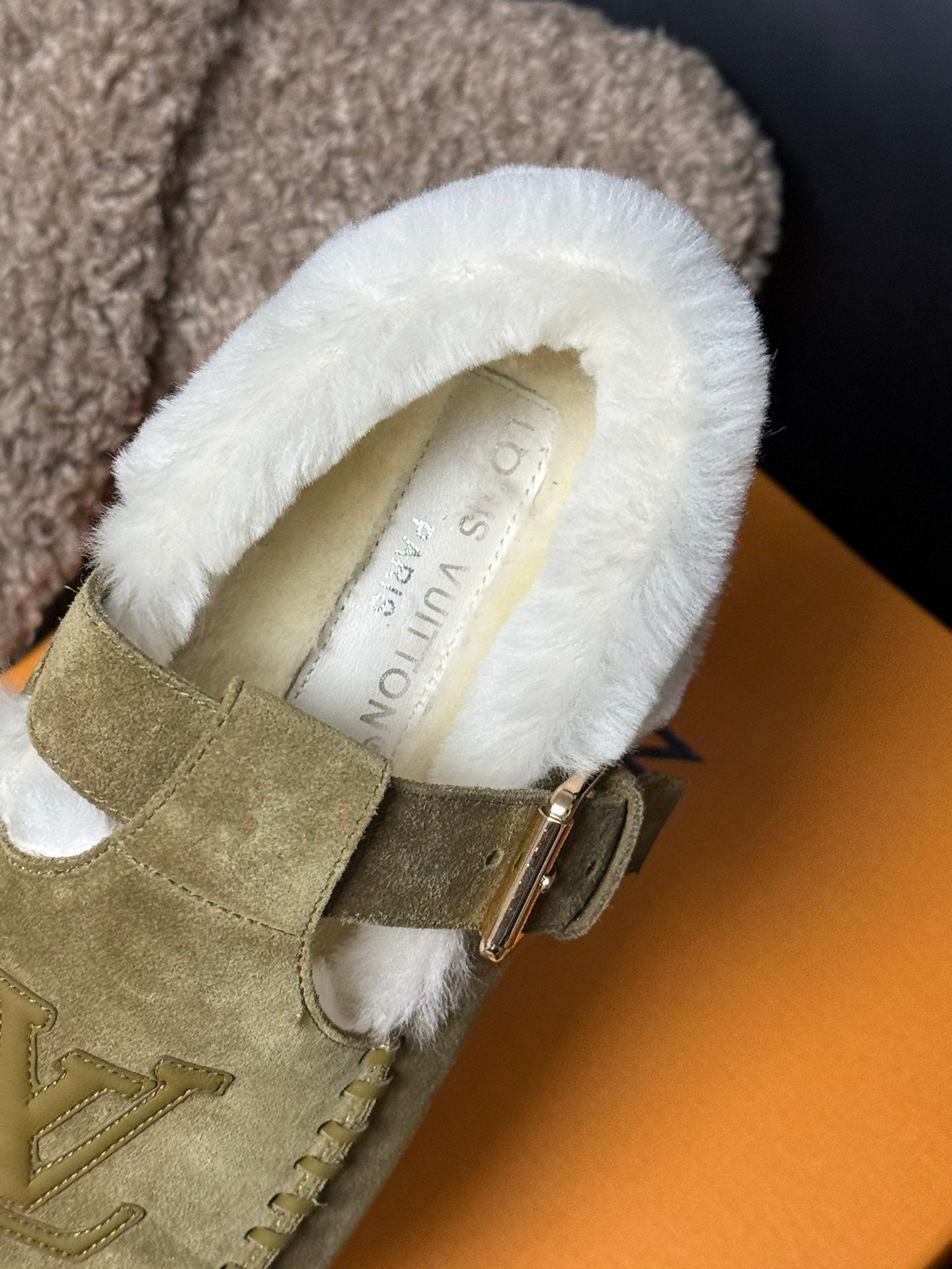 COLORADO COMFORT MARY JANE IN SAND BEIGE SUEDE AND SHEARLING LINING - 35