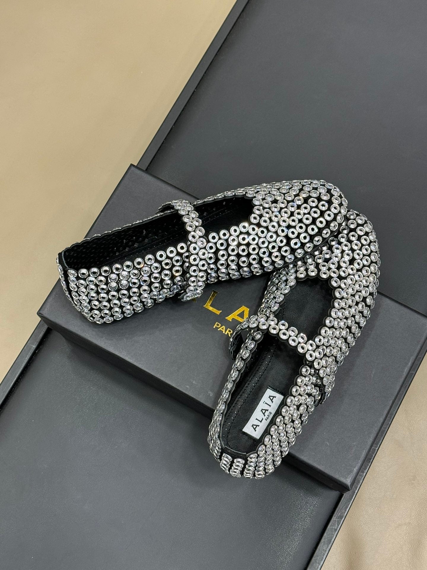 CRYSTAL-EMBELLISHED BALLERINA SHOES WHITE - 35