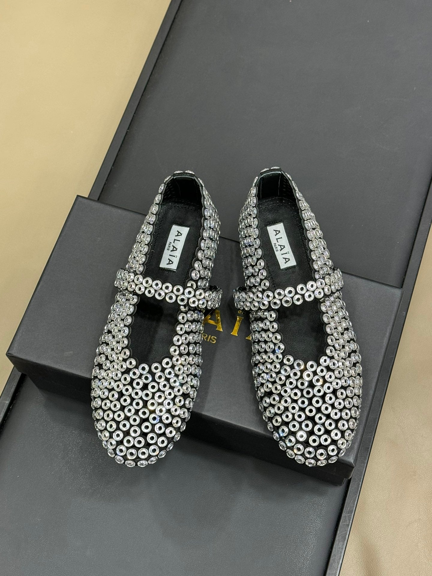 CRYSTAL-EMBELLISHED BALLERINA SHOES WHITE - 35