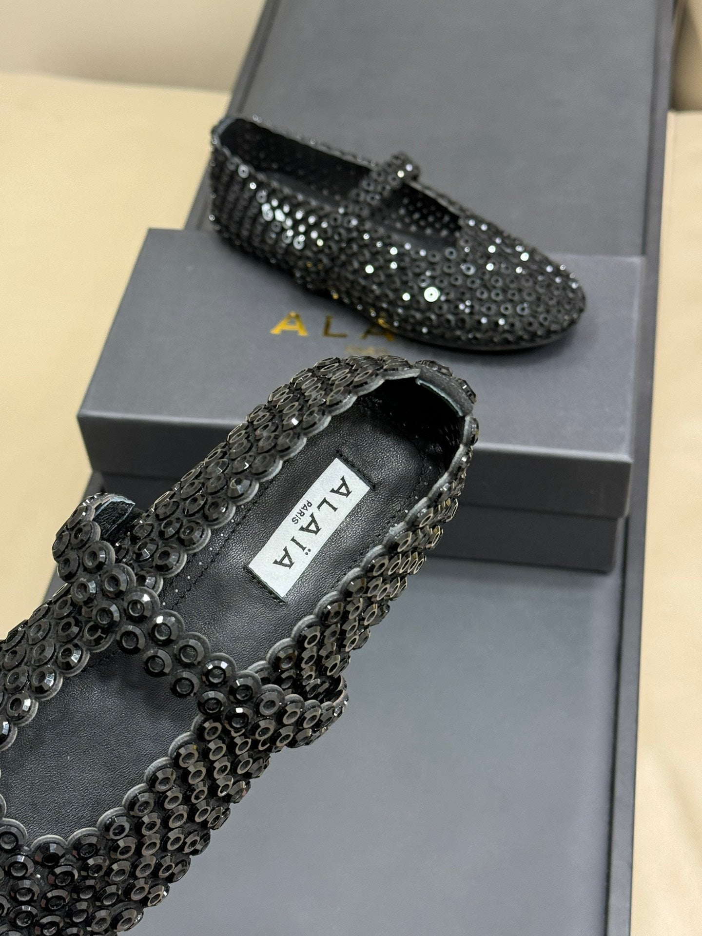 CRYSTAL-EMBELLISHED BALLERINA SHOES BLACK - 35