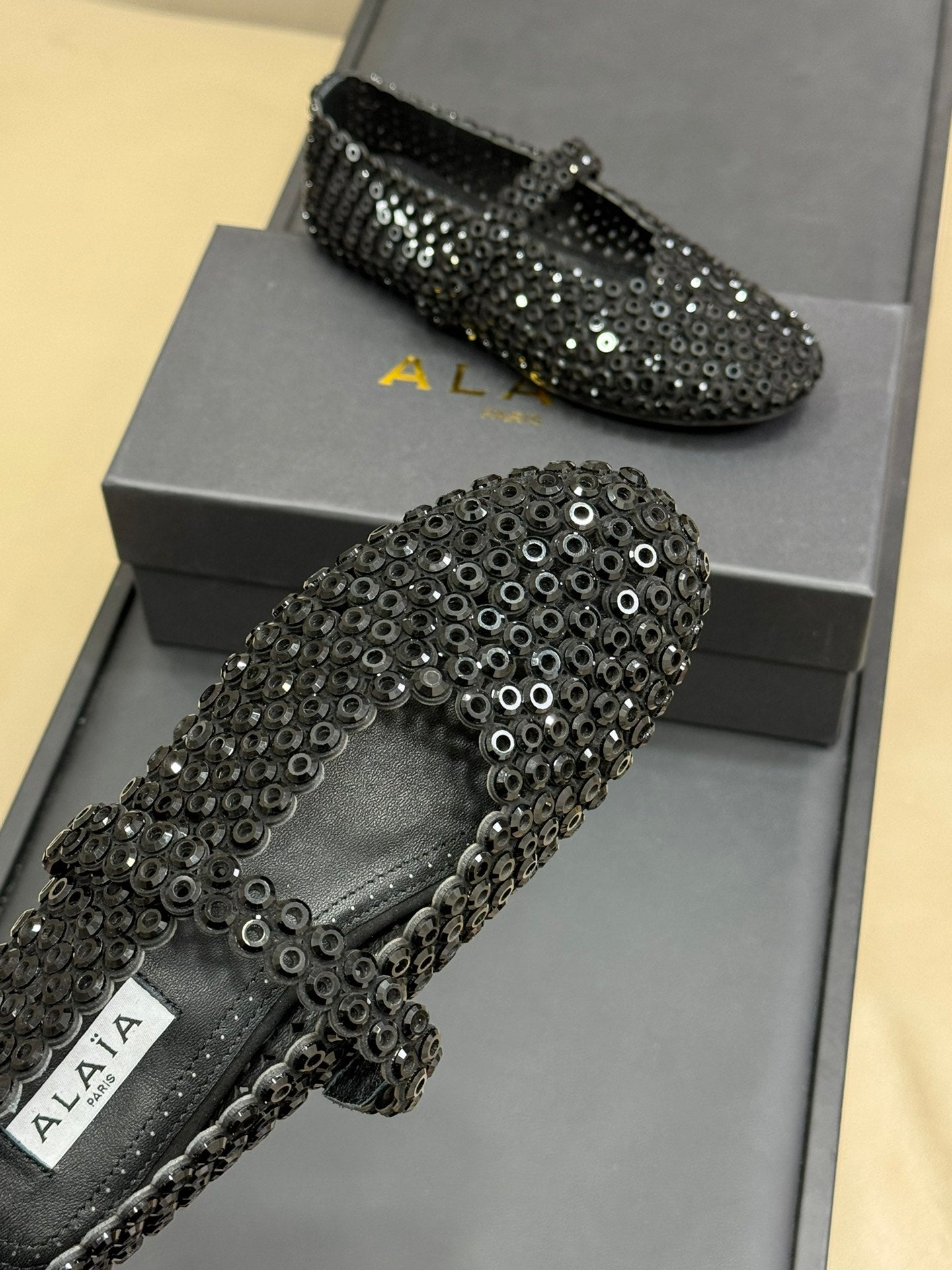 CRYSTAL-EMBELLISHED BALLERINA SHOES BLACK - 35
