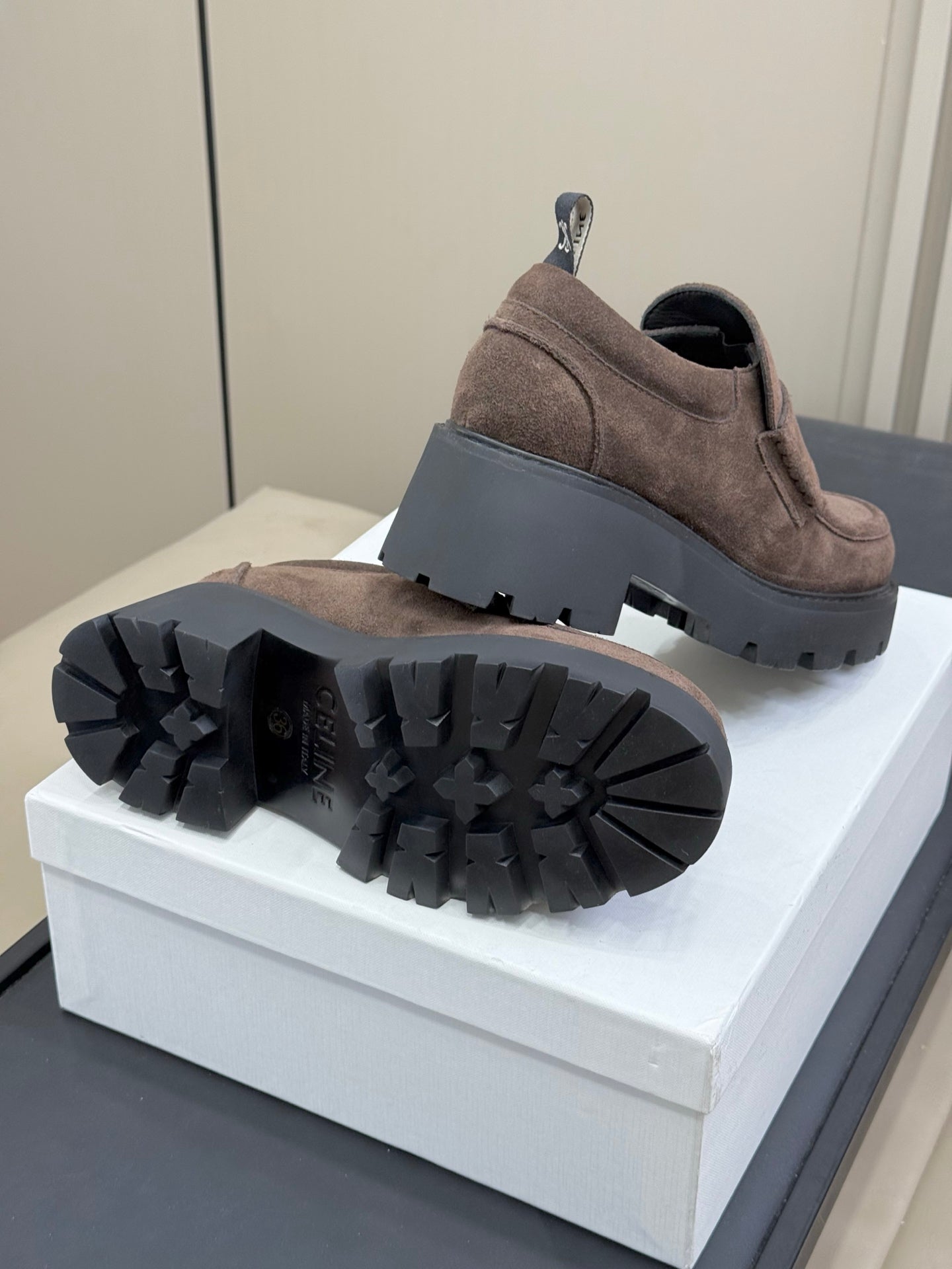CELINE 25S SERIN CHUNKY LOAFERS 50MM IN BROWN SUEDE - 35