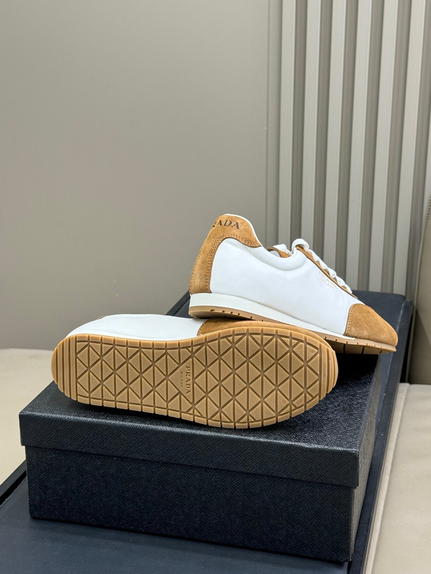 PRADA 25S SNEAKER IN WHITE MIX CAMEL BROWN SUEDE STYLE 4 - 35