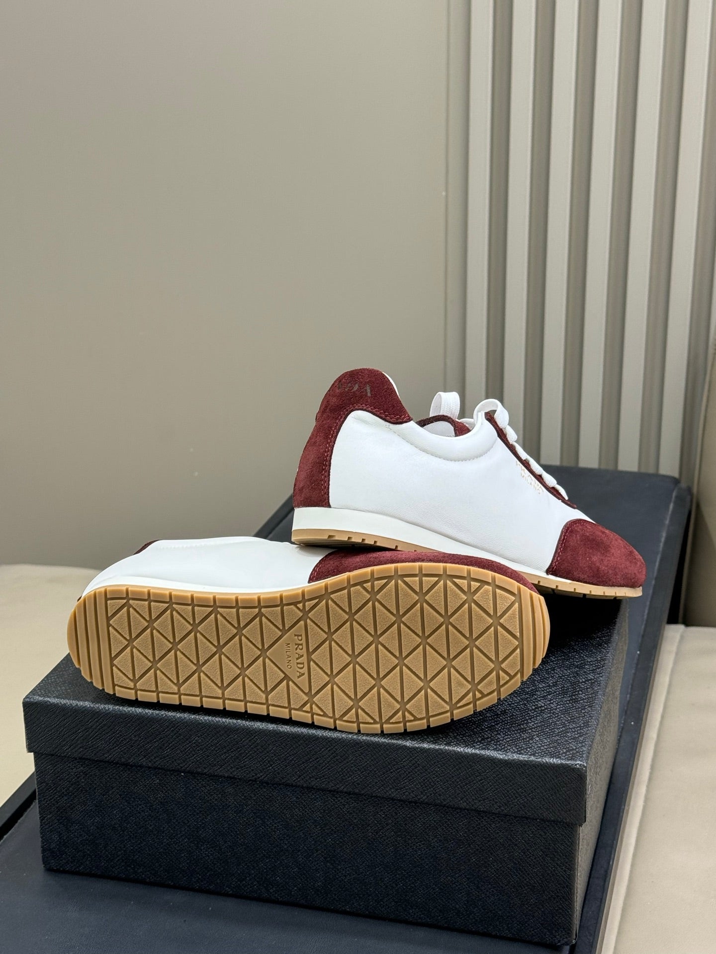 PRADA 25S SNEAKER IN WHITE MIX DARK RED SUEDE STYLE 3 - 35