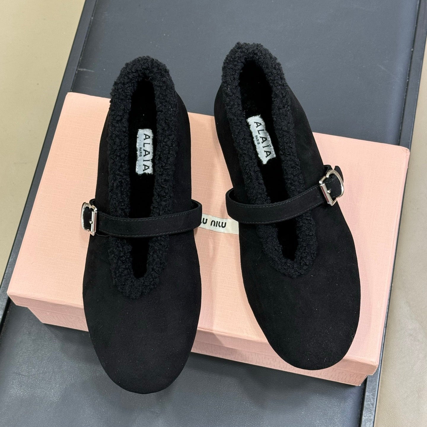 ALAIA 25S MARY JANE SHEARLING FLATS IN BLACK SUEDE - 35