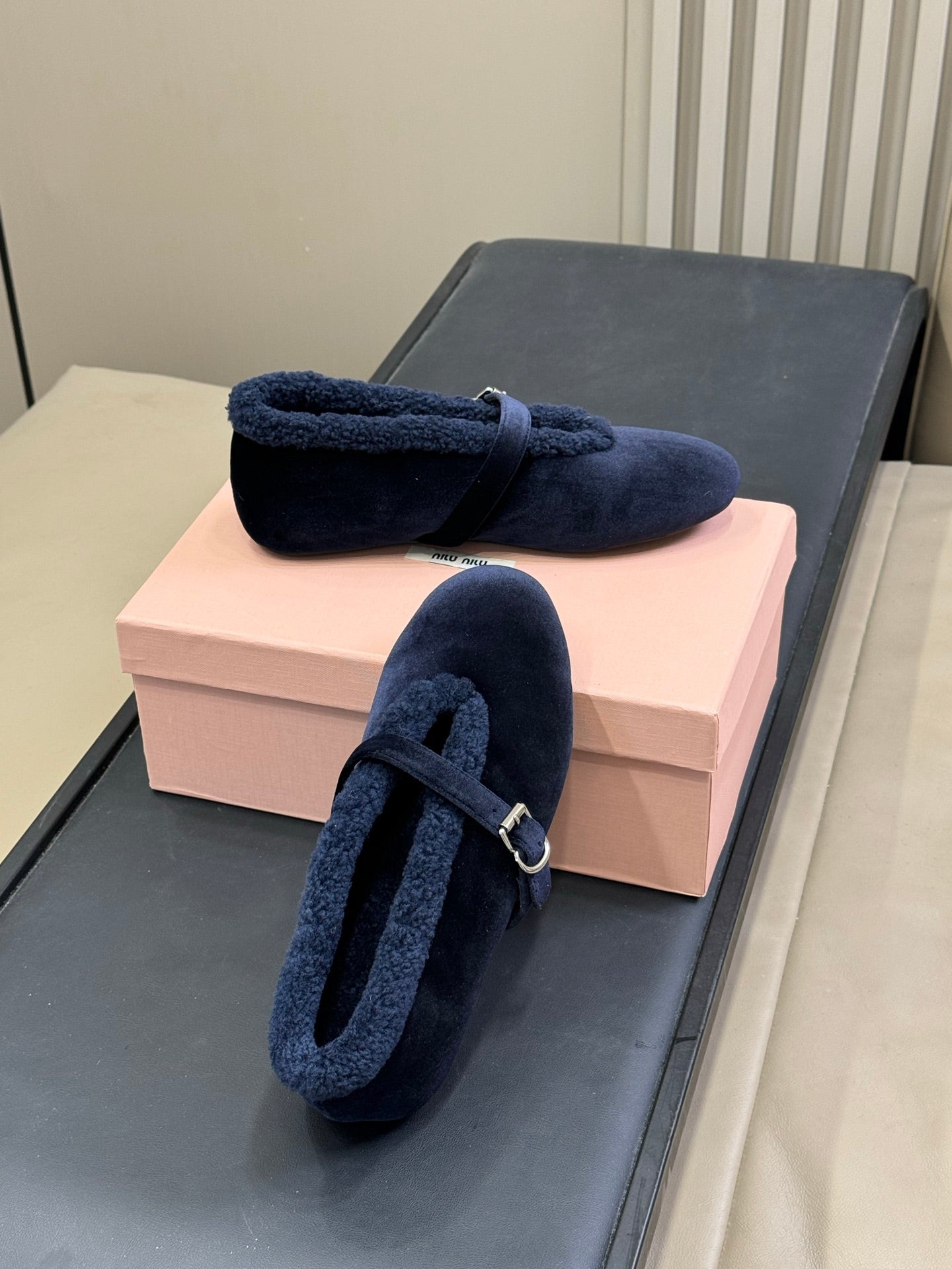 ALAIA 25S BALLET FLATS IN DARK BLUE VELVET - 35