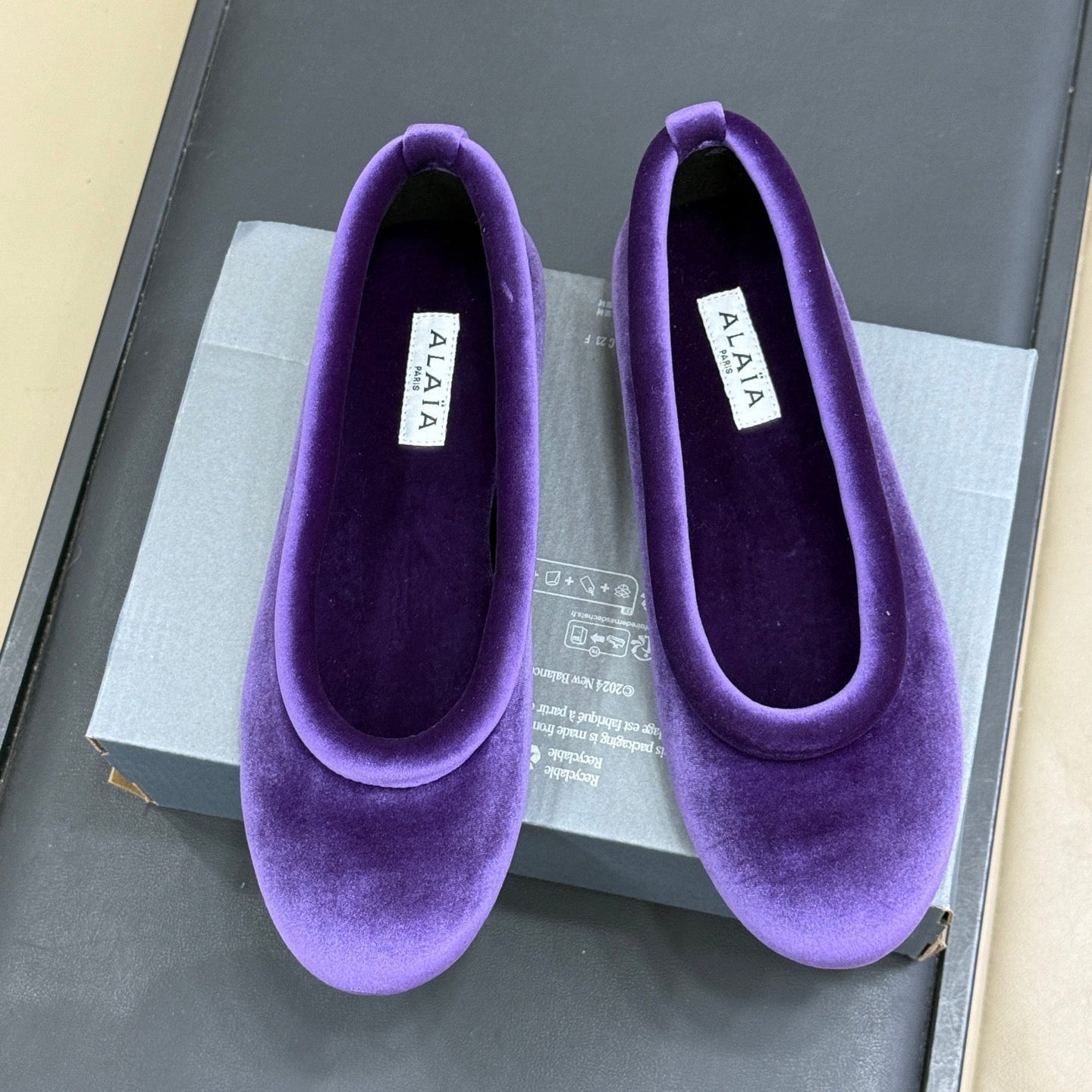 ALAIA 25S BALLET FLATS IN PURPLE VELVET - 35