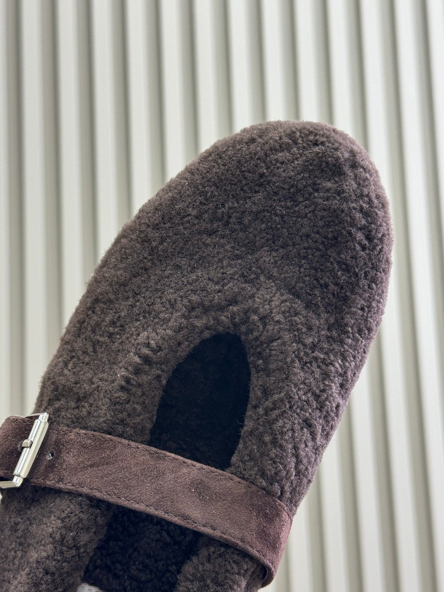 ALAIA 25S COZY MARY JANE SHEARLING FLATS IN DARK BROWN - 35