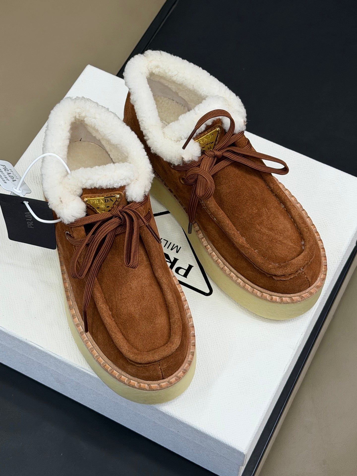 PRADA 25S HIGH-TOP SHOES 40 MM IN DARK BROWN SUEDE SHEARLING-LINED - 35
