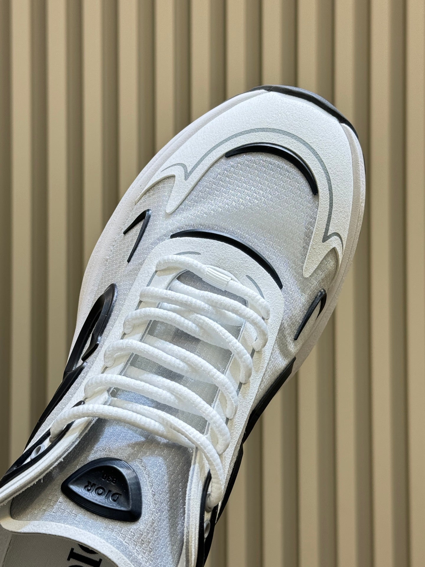 DIOR 26S B30 COUNTDOWN TECH SNEAKER IN WHITE TECHNICAL FABRIC AND SUEDE