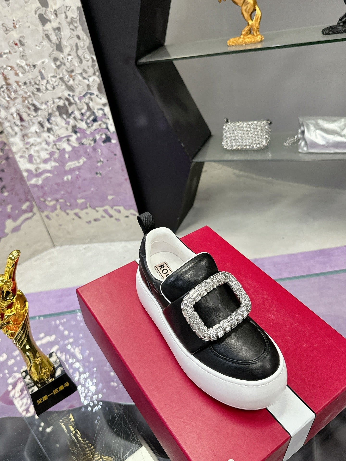 VIV' UP SNEAKERS IN BLACK CALFSKIN - 34