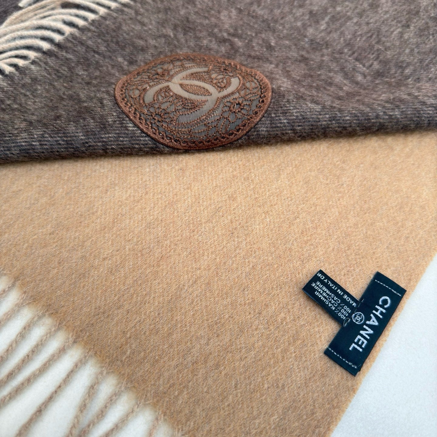 CHANEL 25S SCARF 180 IN CASHMERE 876136