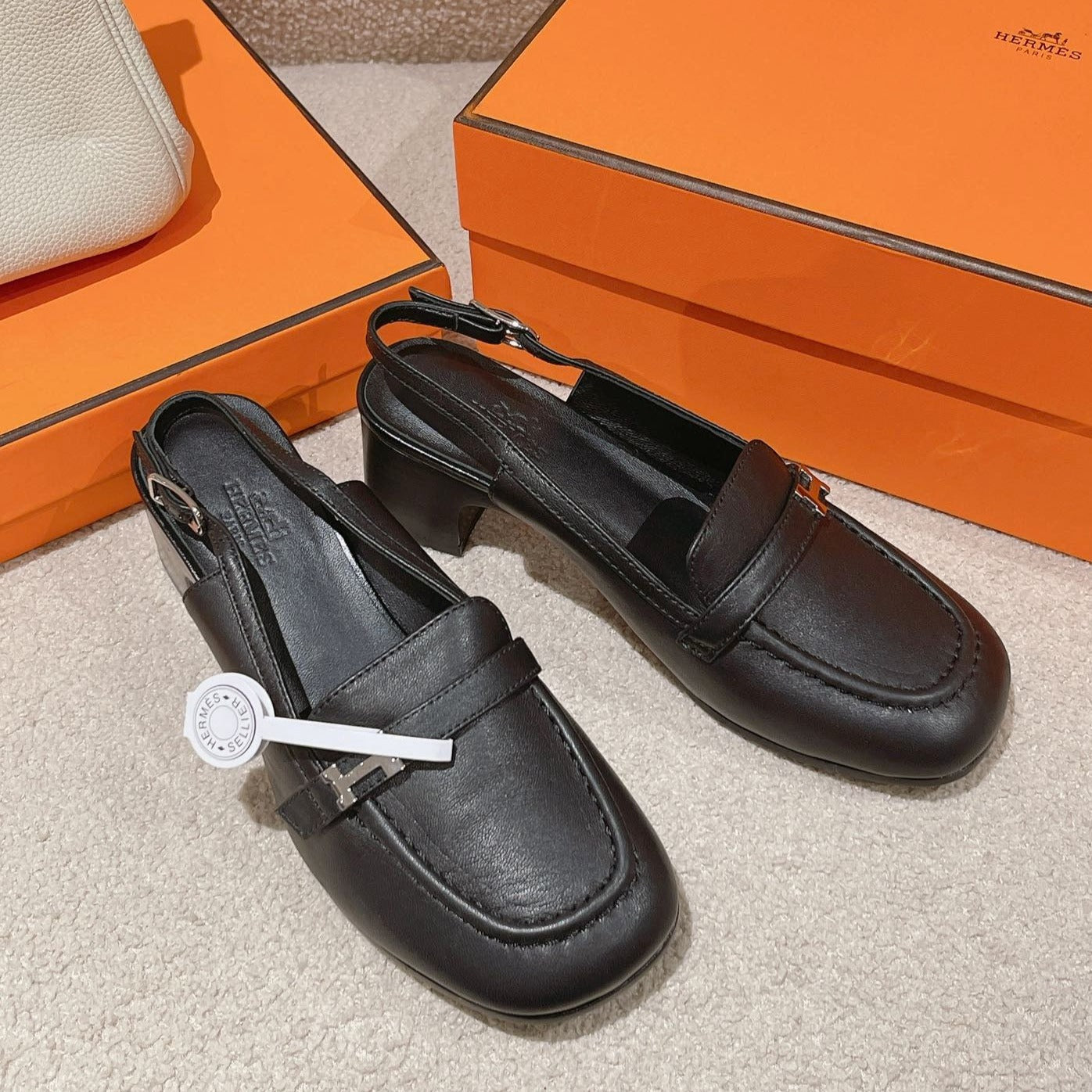 INFINIE 50 PUMP BLACK LAMBSKIN - 35