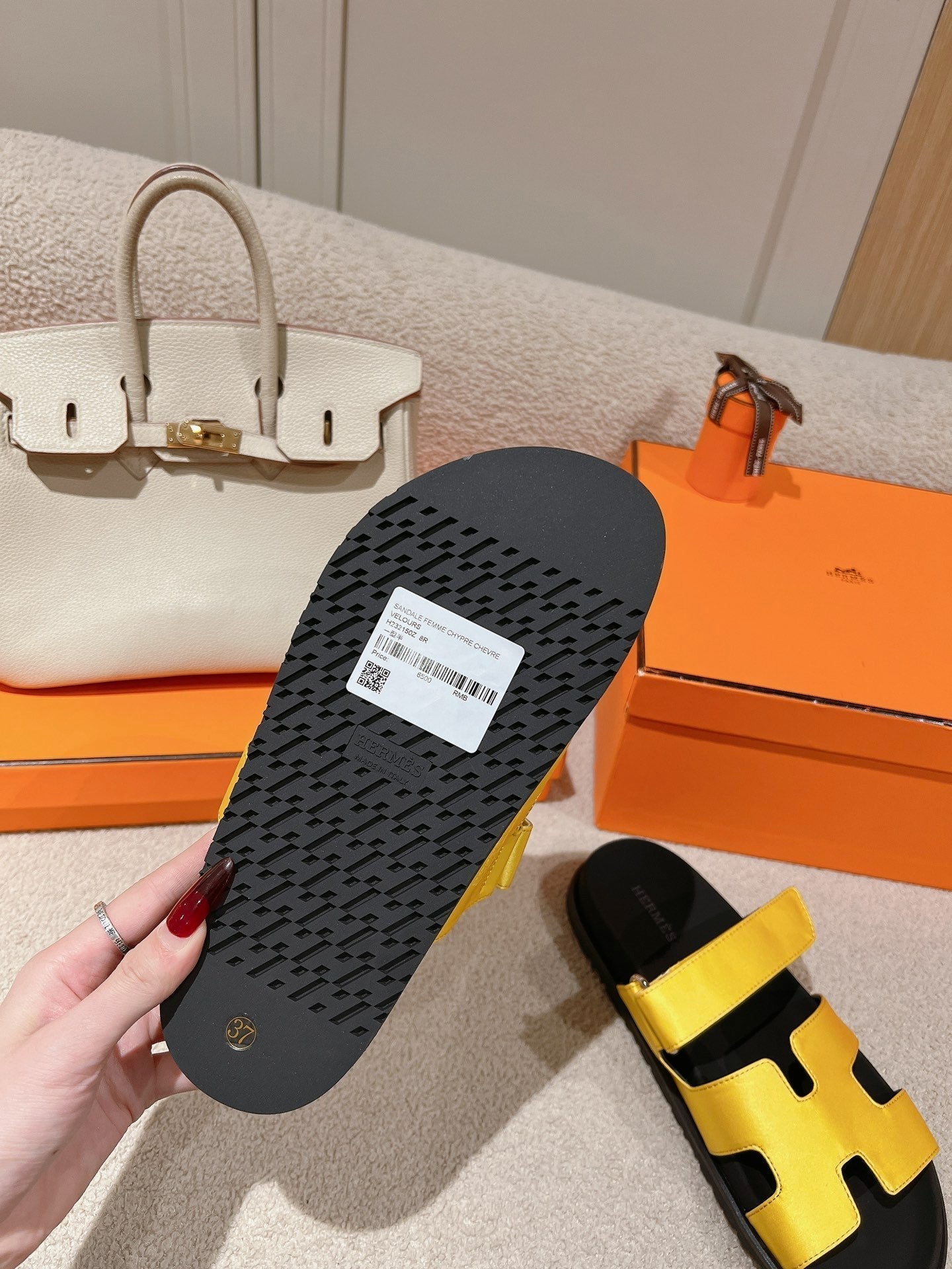 CHYPRE SANDAL BLACK MIX BRIGHT YELLOW CALFSKIN - 35