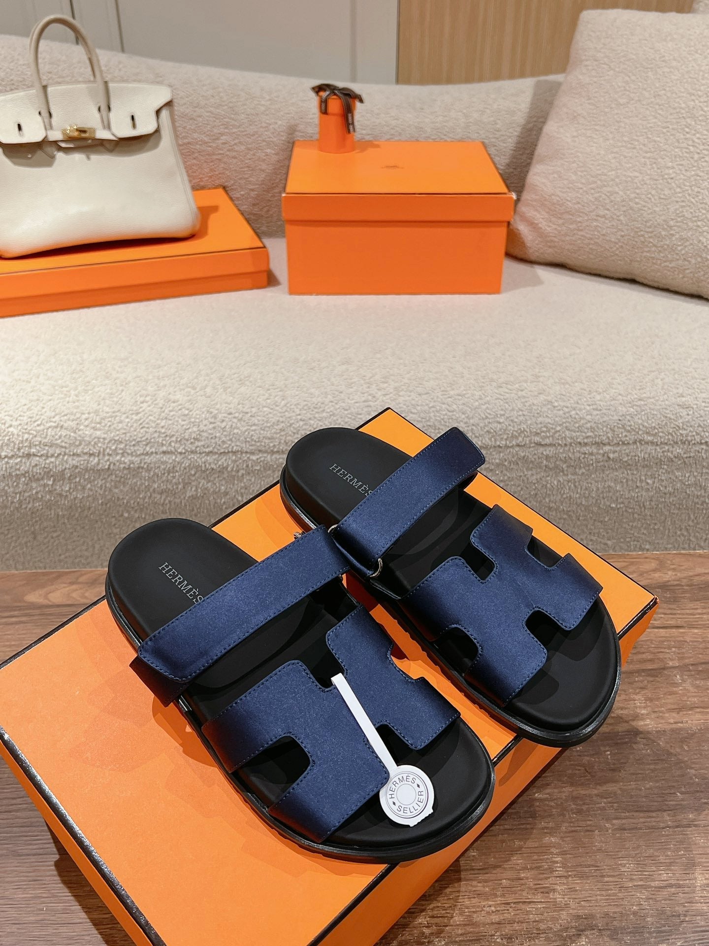 CHYPRE SANDAL BLACK MIX LIGHT BERRY CALFSKIN - 35