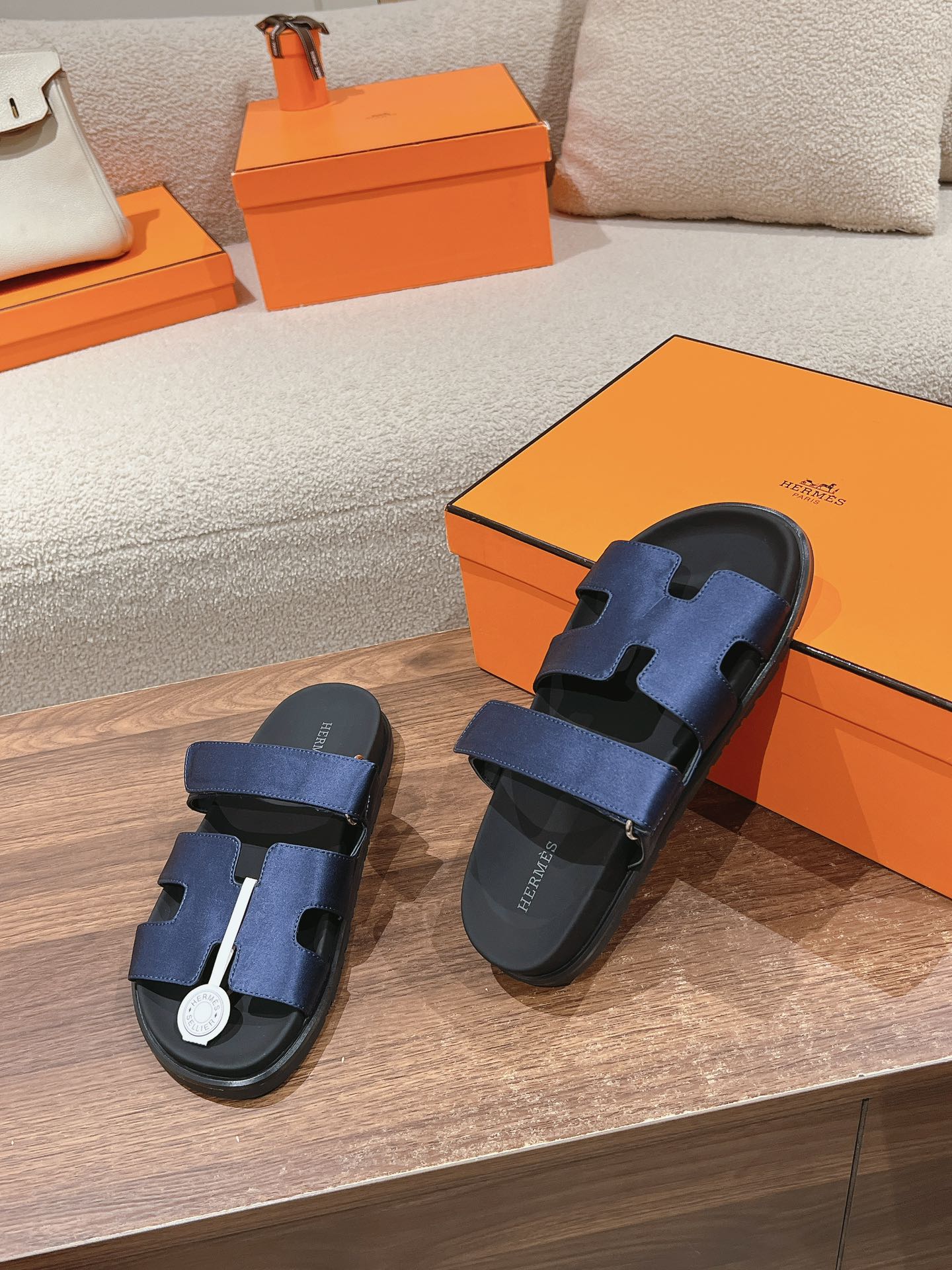 CHYPRE SANDAL BLACK MIX LIGHT BERRY CALFSKIN - 35